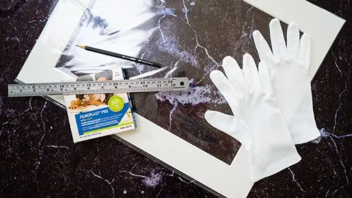 Wie man ein Foto in einem Passepartout montiert