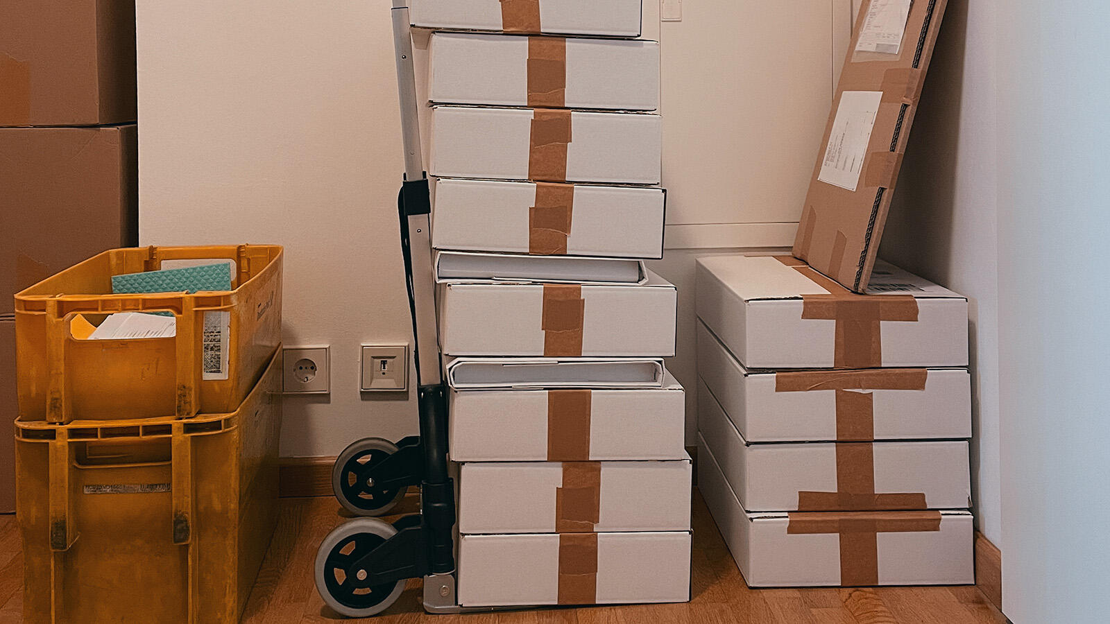 The EU and Me, One Package, Nine Notaries